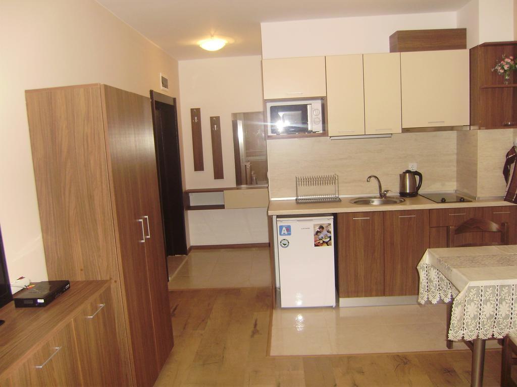 Apartments Vesi And Gery ポモリエ 部屋 写真