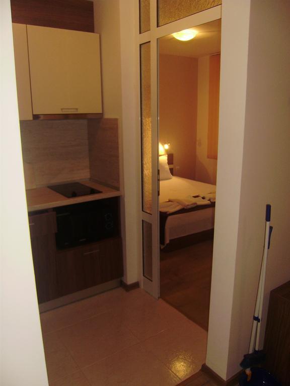 Apartments Vesi And Gery ポモリエ 部屋 写真