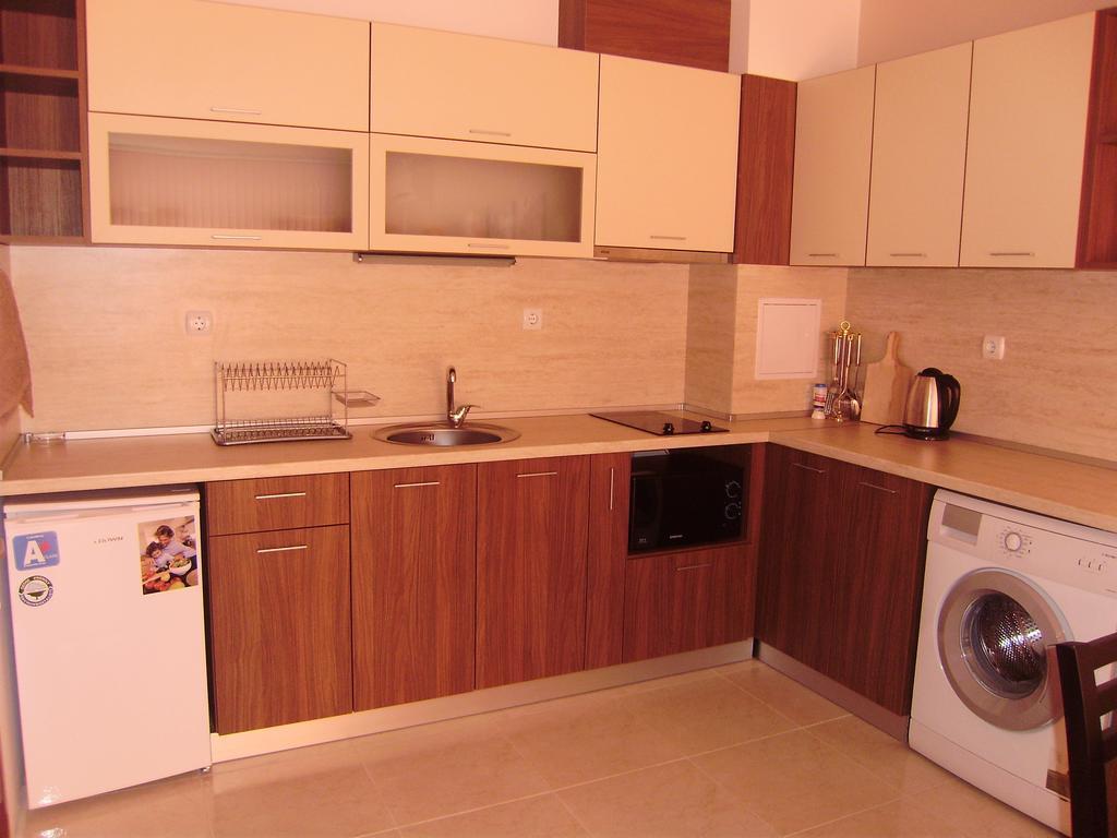 Apartments Vesi And Gery ポモリエ 部屋 写真
