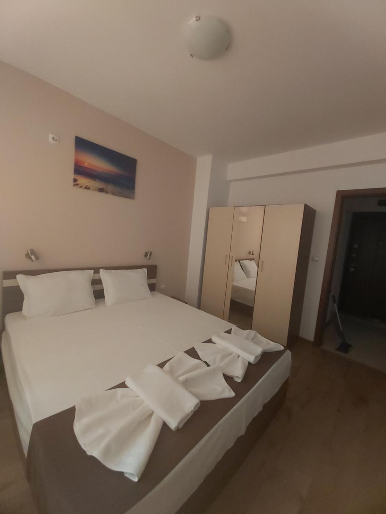 Apartments Vesi And Gery ポモリエ エクステリア 写真