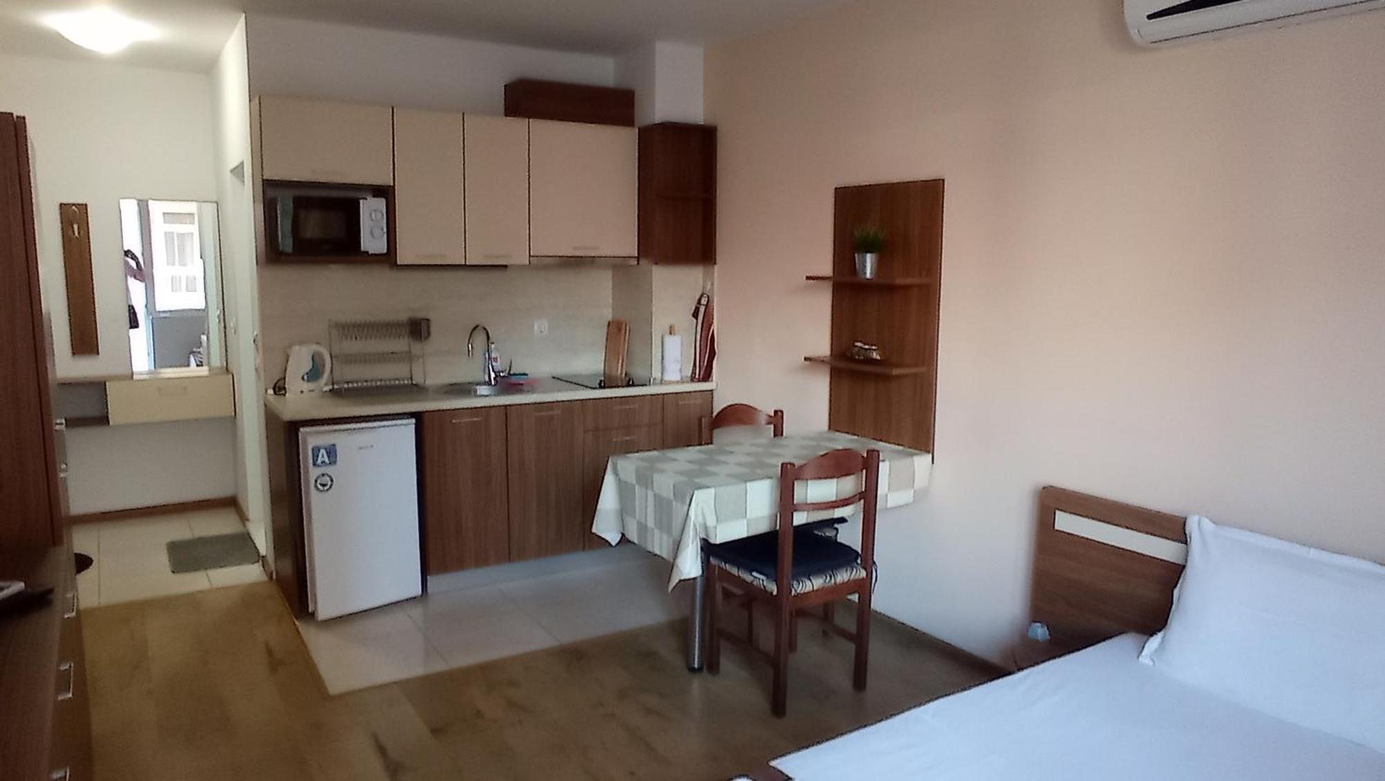 Apartments Vesi And Gery ポモリエ エクステリア 写真
